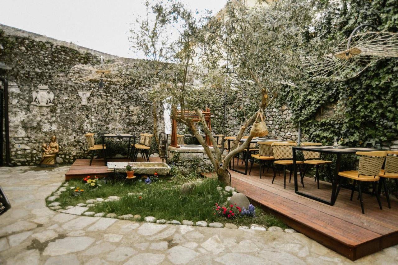 Atelier Boutique Hotel Shkodër Esterno foto